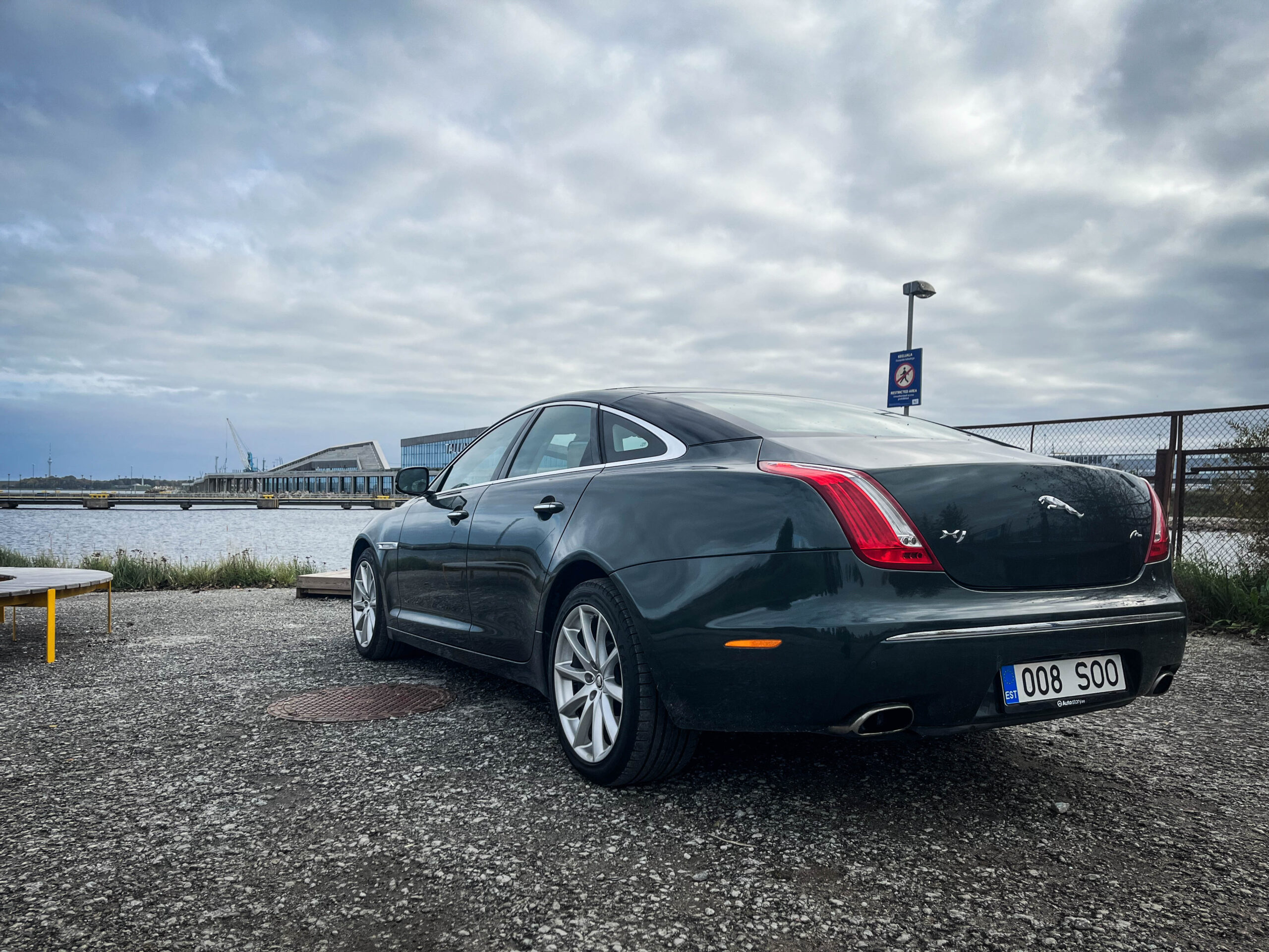 Jaguar XJ x351 2011