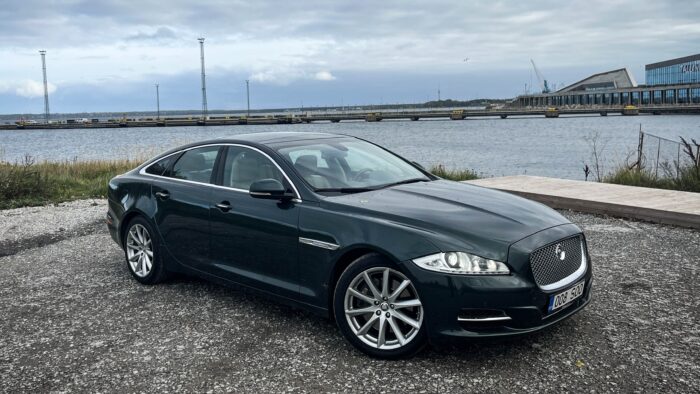 Jaguar XJ 3.0 D 202 kW 2011